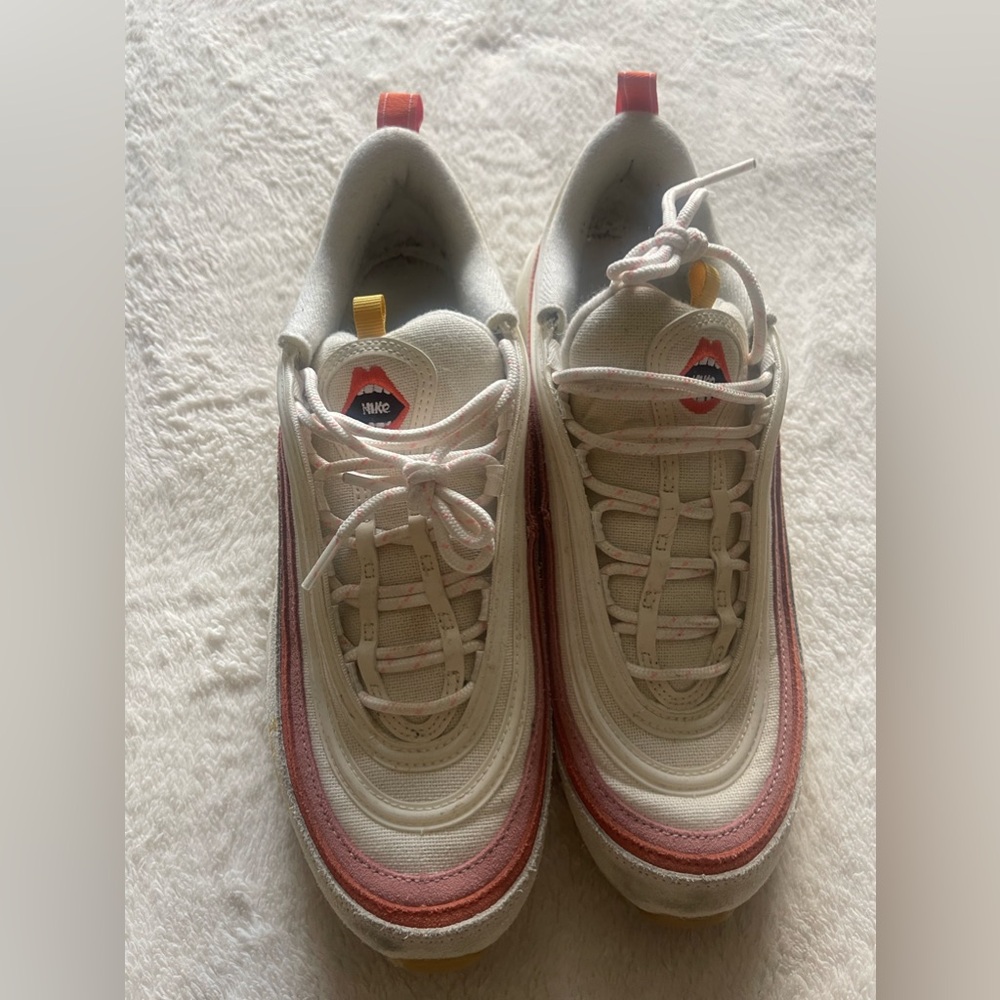 Nike shoes